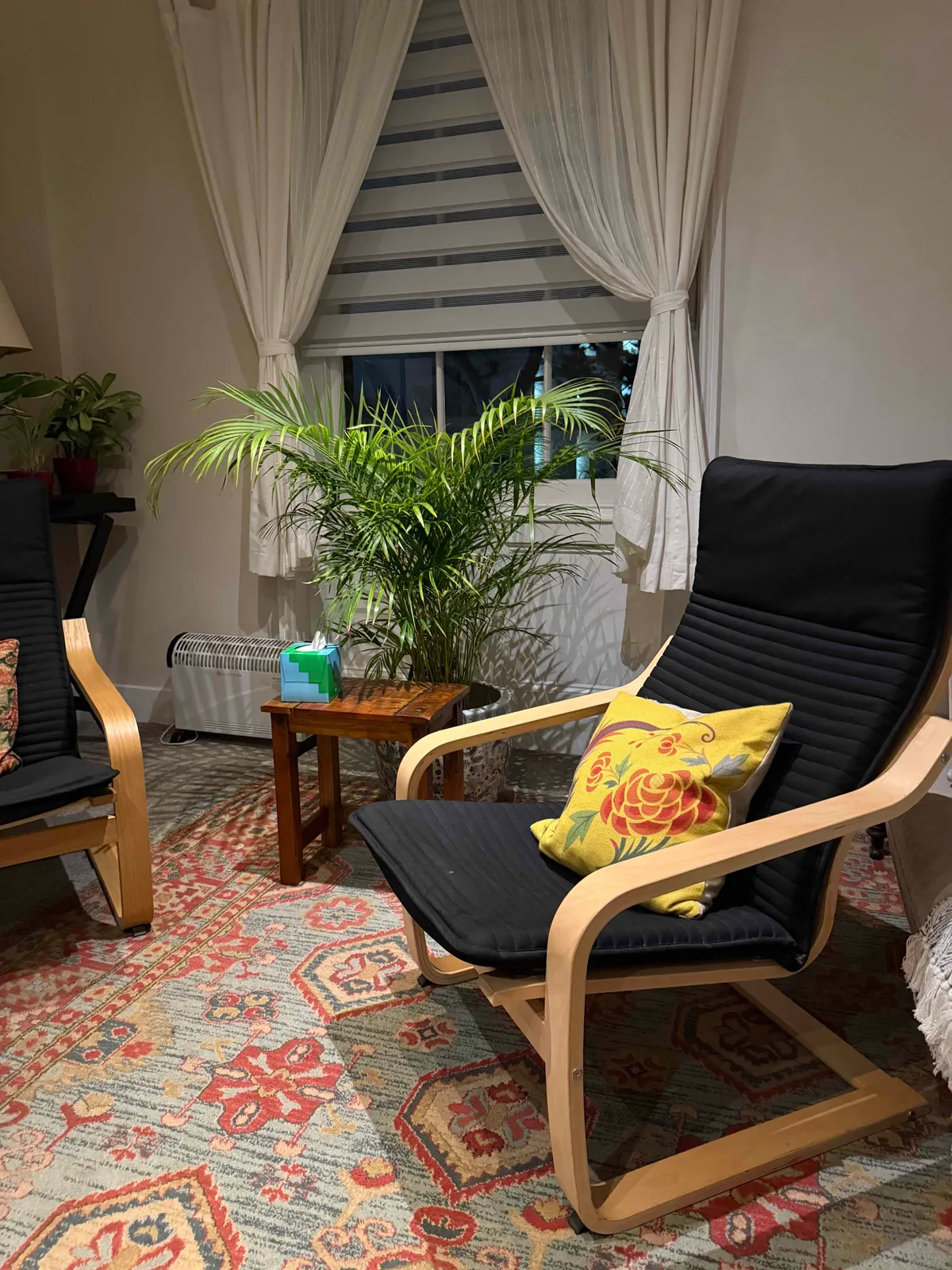 Plants and seating in the Greenwich SE10 therapy practice space